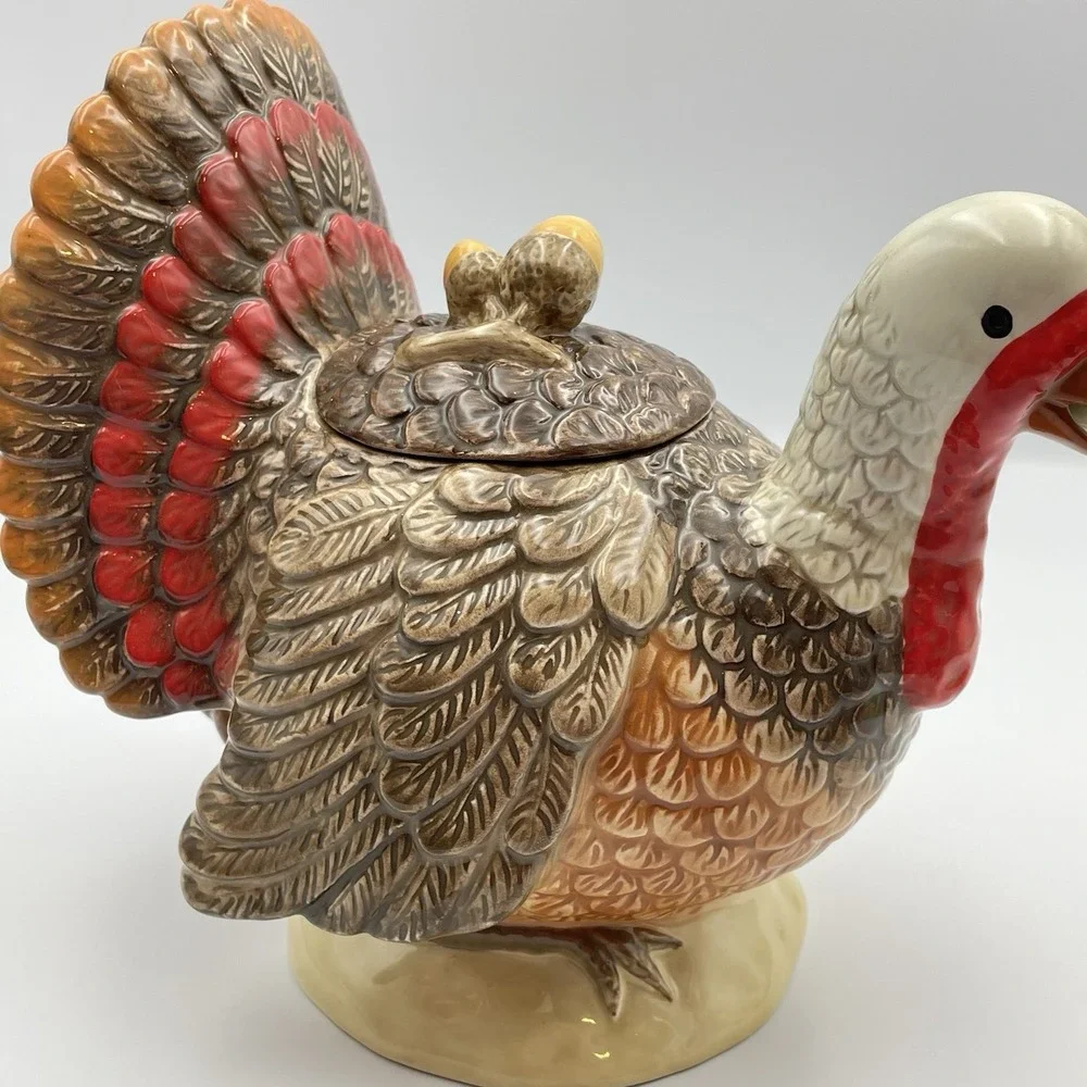 Zrike Thanksgiving Turkey Gravy‎ Pitcher With Acorns Harvest Turkey By Lisa Levy